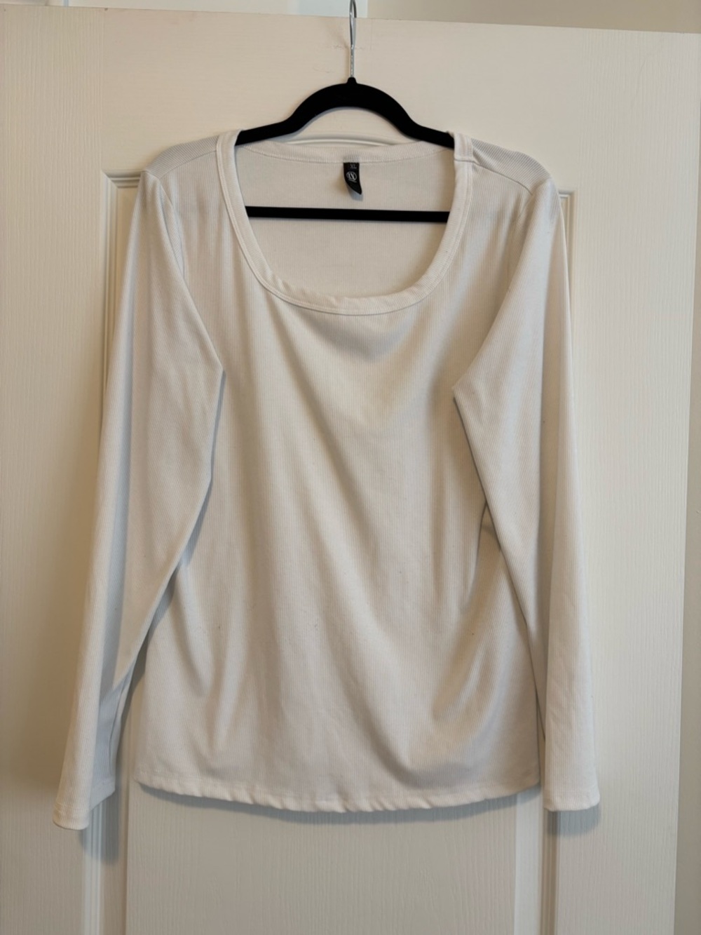 Classic White Long-Sleeve Scoop Neck Top